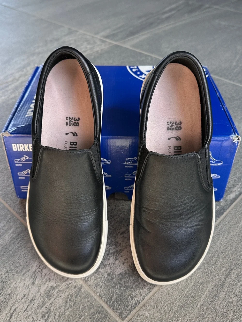 NIB Birkenstock Oswego Black Leather Slip‑On Shoe Travel Comfort Cork 38 Narrow